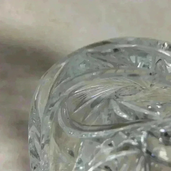 Vintage Footed Crystal Candy Bowl/Dish With Lid..Oval Shaped With Etching 4 Feet - Picture 16 of 16